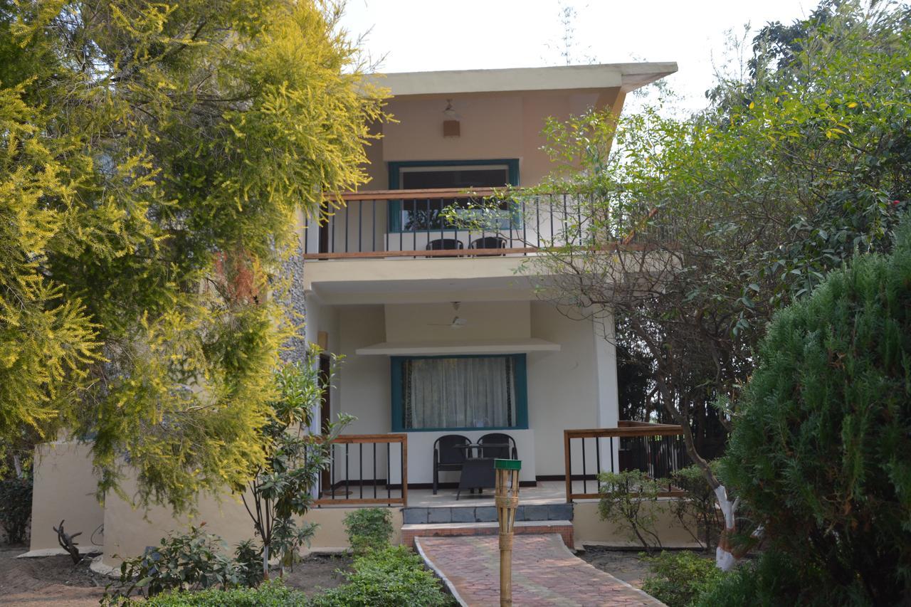 सहारा Acorn Hideaway & 4*