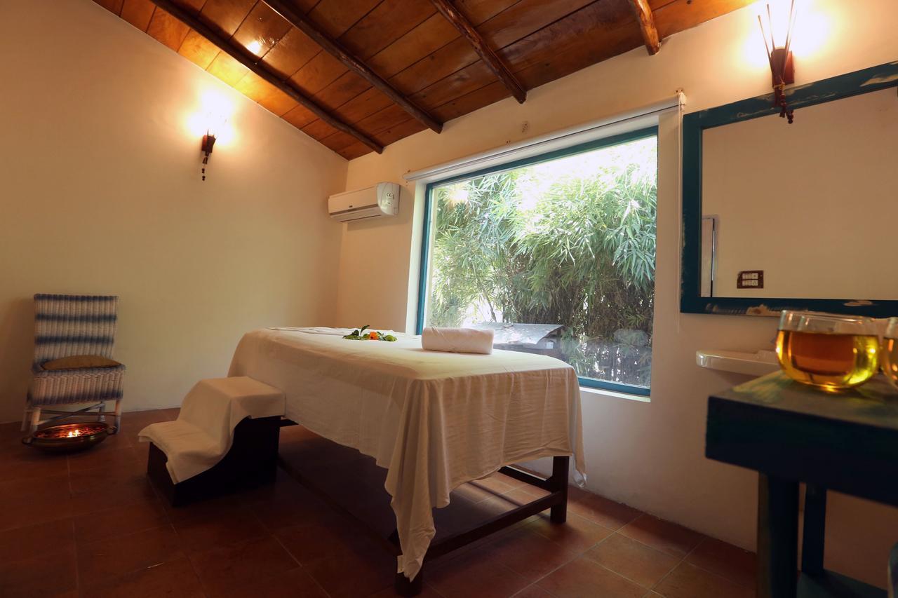 सहारा Acorn Hideaway & 4*